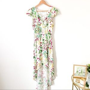 ⭐️ WAYF | White Floral High Low Midi Summer Dress